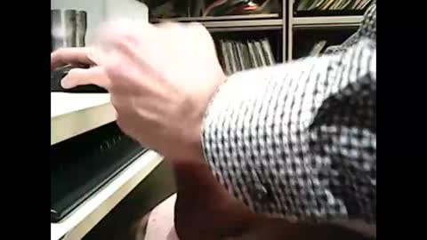 Snapshot of 01quebecboy69 chatting on February 5, 8:25 pm 01quebecboy69 online show from February 5, 8:25 pm