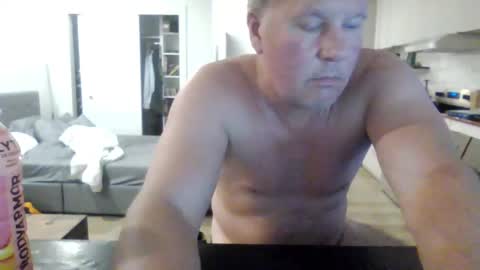 Snapshot of 1029mn chatting on October 5, 5:00 am Takin Profits online show from October 5, 5:00 am