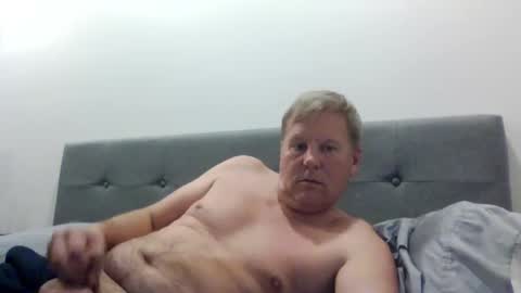 Snapshot of 1029mn chatting on October 8, 5:01 am Takin Profits online show from October 8, 5:01 am