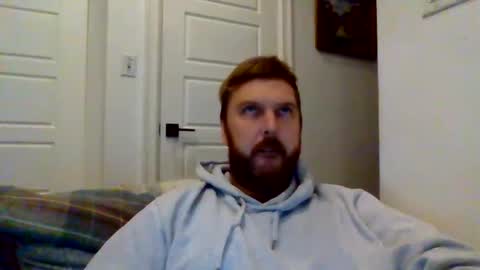 Snapshot of 123holt123 chatting on December 4, 2:20 am 123holt123 online show from December 4, 2:20 am