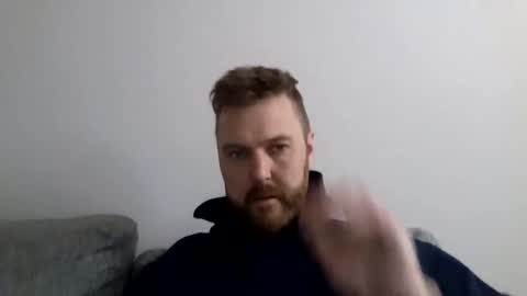 123holt123 online show from April 26, 5:32 pm