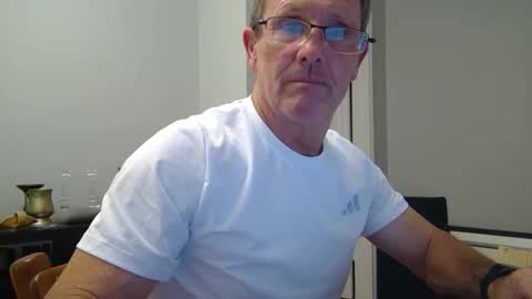 13glanmorfa online show from April 5, 3:03 am