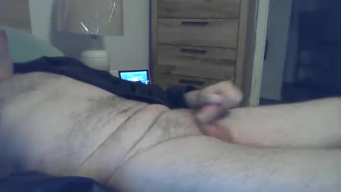 Snapshot of 1973doughoy chatting on October 4, 12:05 am 1973doughoy online show from October 4, 12:05 am