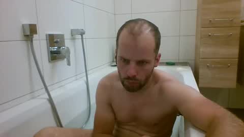 Snapshot of 19berni91 chatting on October 25, 6:53 pm berni online show from October 25, 6:53 pm