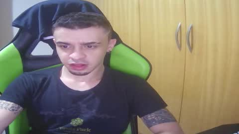 1good_vibes1 online show from February 11, 5:01 am