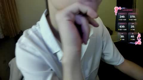 Milos online show from December 1, 5:27 pm