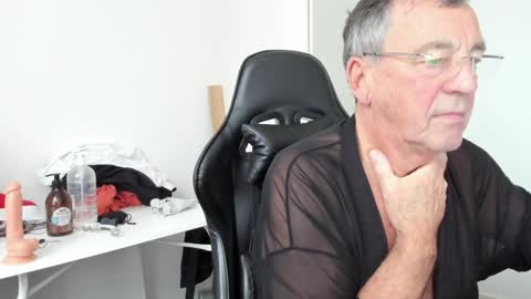 Henk online show from December 28, 2:12 pm