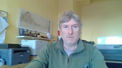 Snapshot of 22esserre chatting on October 7, 8:07 am 22esserre online show from October 7, 8:07 am