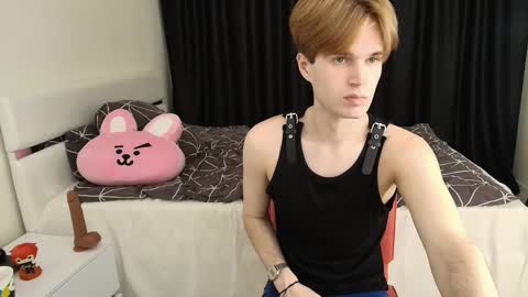 Snapshot of 2nc_ chatting on October 23, 3:26 pm Eleot online show from October 23, 3:26 pm