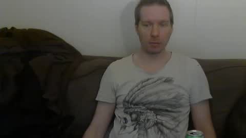 2small4you83 online show from January 12, 11:20 pm