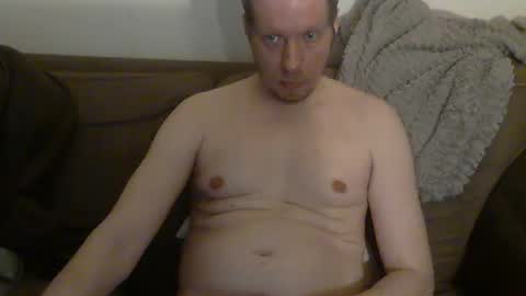 2small4you83 online show from March 31, 12:56 am