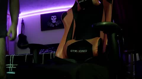 3ndlessmike online show from May 27, 3:42 pm