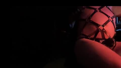 1 online show from February 13, 1:29 am