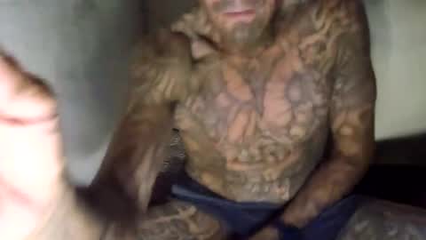 HUGH G RECTION online show from December 4, 2:42 am