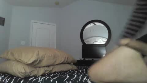 Snapshot of 7straightuncut chatting on January 2, 7:33 am mandouncut online show from January 2, 7:33 am