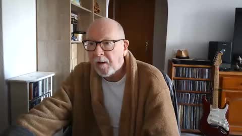 Snapshot of 7thsojourn chatting on February 12, 9:20 am  Papi  online show from February 12, 9:20 am