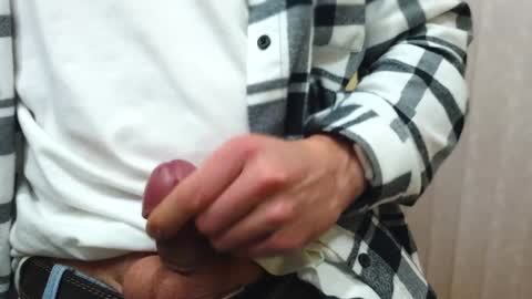 Snapshot of 7znkbob chatting on December 18, 3:00 pm bob big head online show from December 18, 3:00 pm