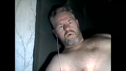Snapshot of 81jonnyx chatting on October 25, 7:32 am 81jonnyx online show from October 25, 7:32 am