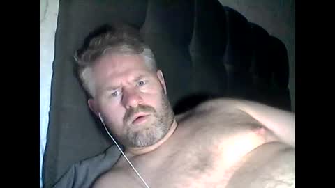 81jonnyx online show from December 13, 9:32 pm