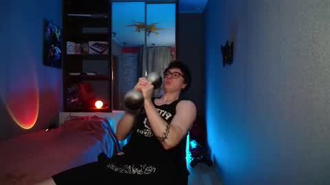 Phillip online show from December 22, 3:31 pm