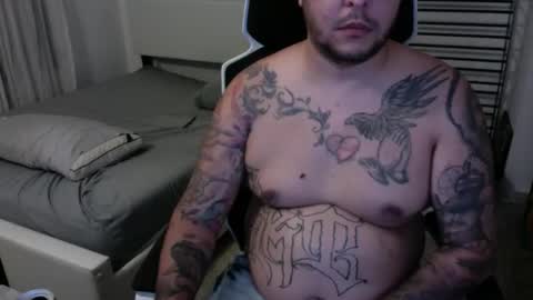 Snapshot of 8cha chatting on February 19, 1:40 am 8cha online show from February 19, 1:40 am