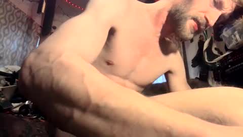 8inches4you2 online show from December 28, 8:25 pm