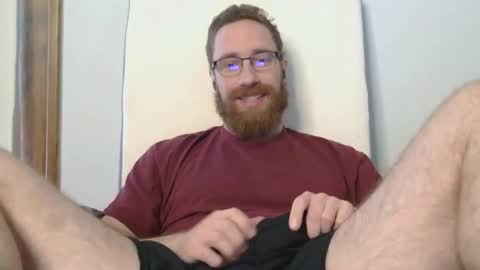 8InchesAndSomeHoles online show from March 10, 5:19 pm