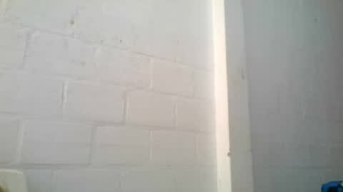 8inchesedger online show from April 15, 5:57 pm