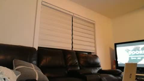 Snapshot of 8james5 chatting on October 8, 2:49 am 8james5 online show from October 8, 2:49 am