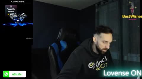 Snapshot of 8james5 chatting on January 14, 4:57 am 8james5 online show from January 14, 4:57 am