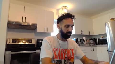 Snapshot of 8james5 chatting on October 3, 2:44 pm 8james5 online show from October 3, 2:44 pm