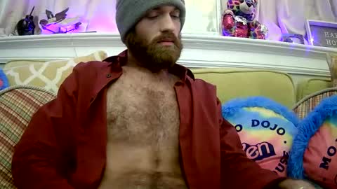 Snapshot of 90210screamer chatting on December 31, 8:15 am 90210screamer online show from December 31, 8:15 am