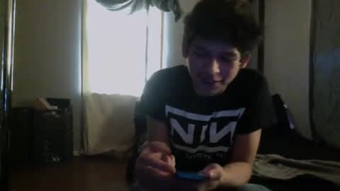 Snapshot of 9nnih chatting on October 30, 9:49 pm Santuario Silendious online show from October 30, 9:49 pm