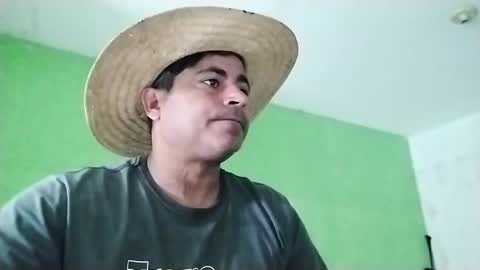 9vinhocamshow online show from February 17, 12:05 pm