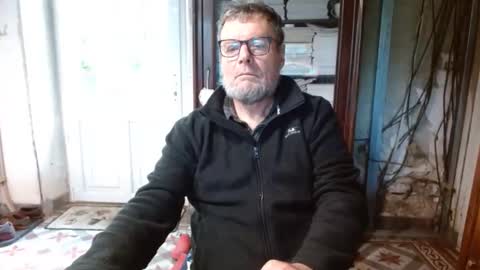 Snapshot of _123_voyeur_ chatting on September 29, 7:29 am _123_voyeur_ online show from September 29, 7:29 am