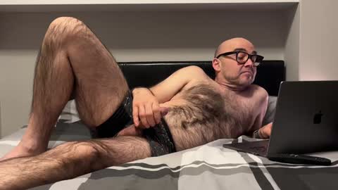 Snapshot of ____zeus____ chatting on December 26, 10:31 pm God Zeus online show from December 26, 10:31 pm