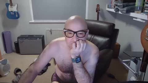 Snapshot of ____zeus____ chatting on March 4, 7:19 am God Zeus online show from March 4, 7:19 am