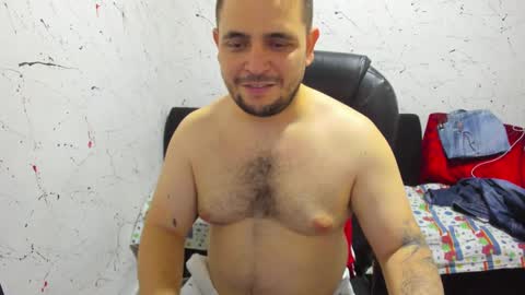 Snapshot of _ace_ventura chatting on February 13, 12:43 pm     ----       online show from February 13, 12:43 pm