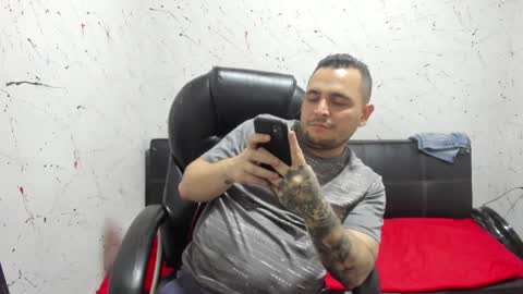 Snapshot of _ace_ventura chatting on September 12, 6:52 pm     ----       online show from September 12, 6:52 pm