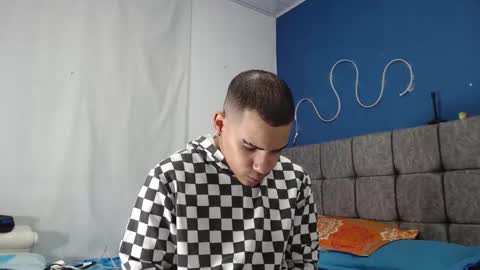 _austinmoon online show from March 17, 7:11 am