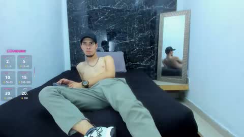 Snapshot of _axel_09 chatting on September 9, 4:01 am _axel_09 online show from September 9, 4:01 am