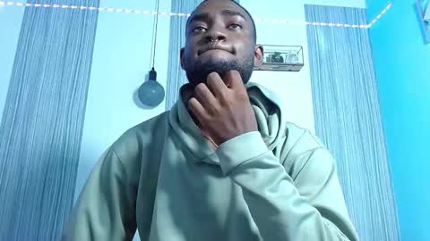 Snapshot of _black_stallion chatting on October 23, 3:21 am Andrew online show from October 23, 3:21 am