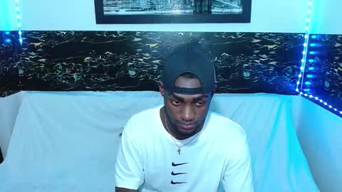 Snapshot of _black_stallion chatting on September 28, 4:21 am Andrew online show from September 28, 4:21 am