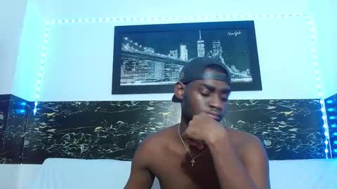 Snapshot of _black_stallion chatting on September 26, 3:59 am Andrew online show from September 26, 3:59 am