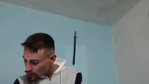 delacruz online show from February 9, 12:30 pm