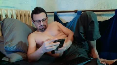 Manuel online show from February 24, 6:04 pm