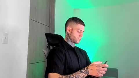 jeison online show from April 21, 2:51 am