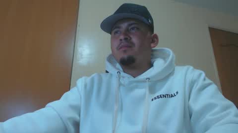 Snapshot of _jordanxxiii chatting on January 12, 6:49 am jordan online show from January 12, 6:49 am