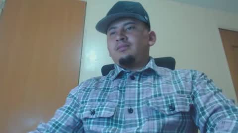 Snapshot of _jordanxxiii chatting on January 9, 8:33 pm jordan online show from January 9, 8:33 pm