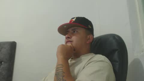 Snapshot of _jordanxxiii chatting on March 12, 2:56 pm jordan online show from March 12, 2:56 pm